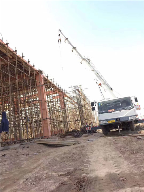 富裕县25 吨、50 吨吊车怎么选？多大重量 / 半径适合对应车型？